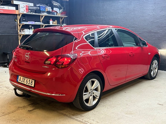 Opel Astra 8 of 19