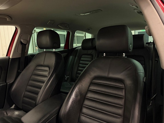 Volkswagen Passat Alltrack 15 of 17