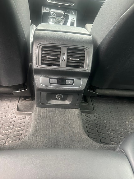 Audi Q5 12 of 14