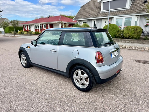 MINI Cooper 4 of 10