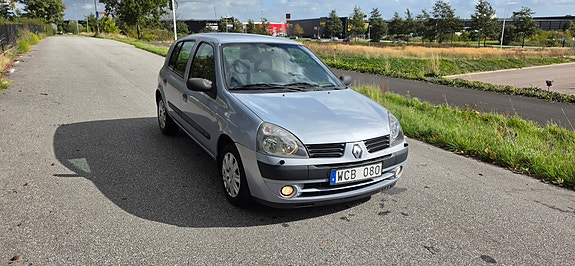 Renault Clio 3 of 7