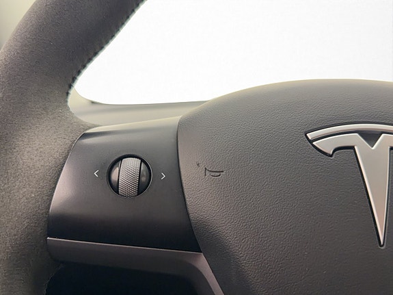 Tesla Model 3 15 of 30