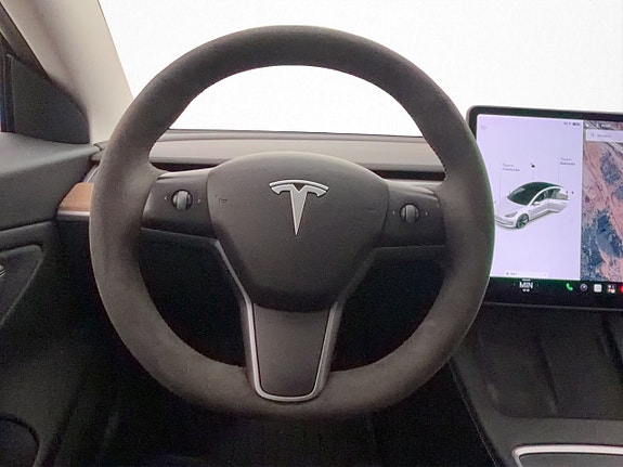 Tesla Model 3 14 of 30