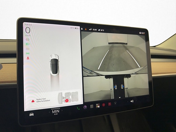Tesla Model 3 18 of 30
