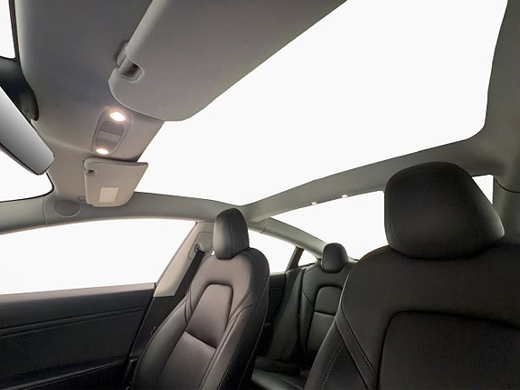 Tesla Model 3 11 of 30