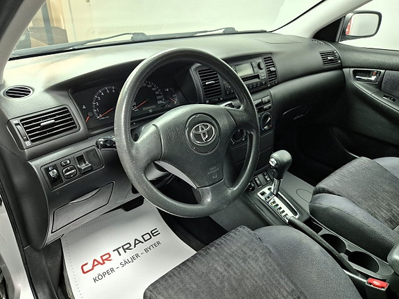 Toyota Corolla 13 of 23