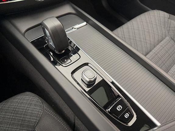 Volvo XC60 29 of 30
