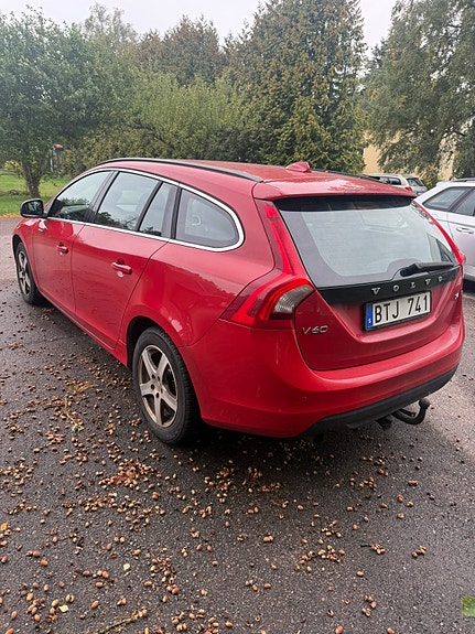Volvo V60 4 of 7