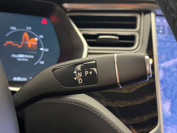 Tesla Model S 23 of 30