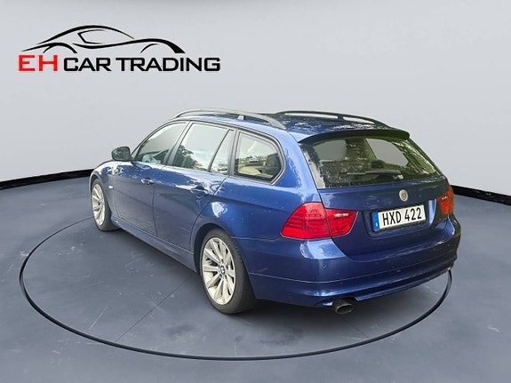 BMW 320i 7 of 11