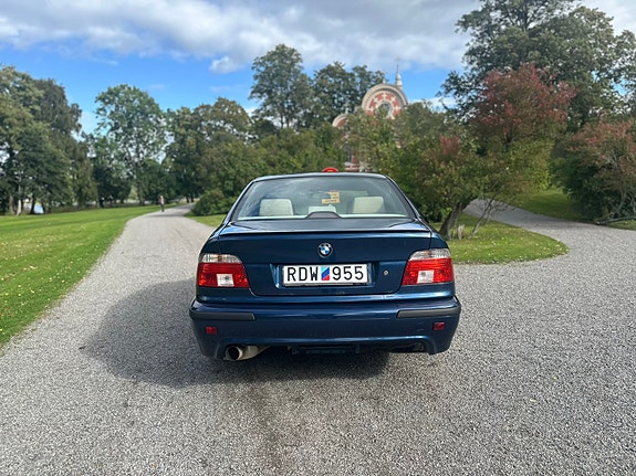 BMW 535i 3 of 11