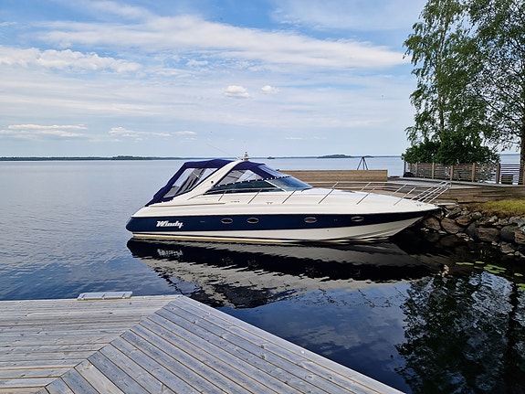 Välutrustad Windy 40 Bora med två Volvo Penta D6-350 17 of 30