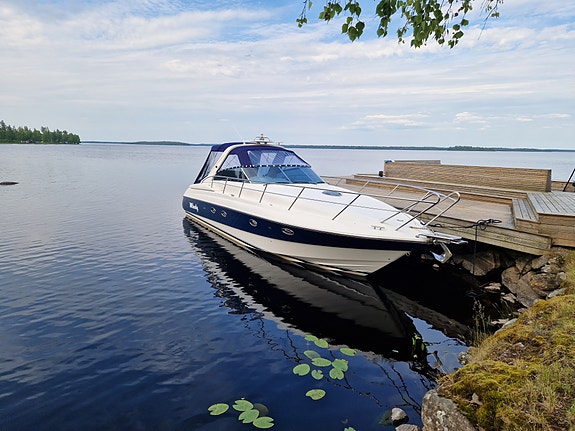 Välutrustad Windy 40 Bora med två Volvo Penta D6-350 16 of 30