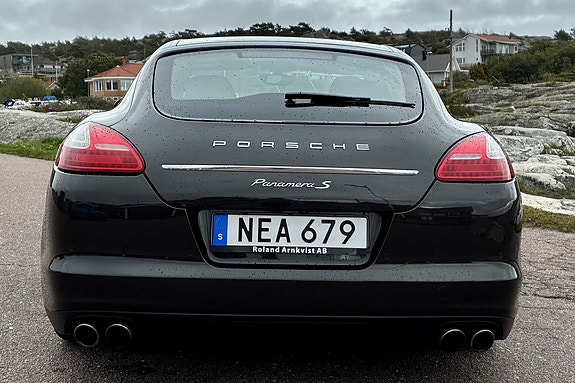Porsche Panamera S 2 of 14