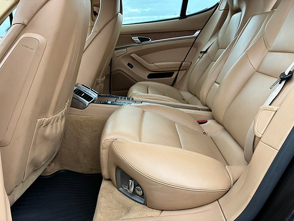 Porsche Panamera S 7 of 14