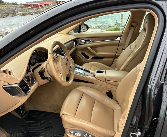 Porsche Panamera S 6 of 14