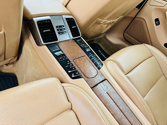 Porsche Panamera S 8 of 14
