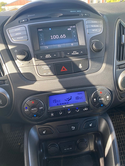 Hyundai ix35 8 of 9