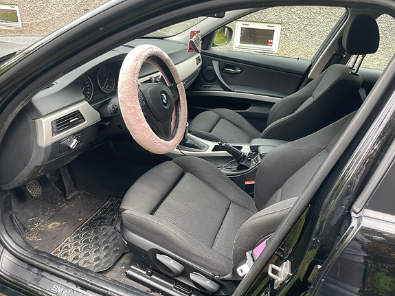 BMW 318d 12 of 12