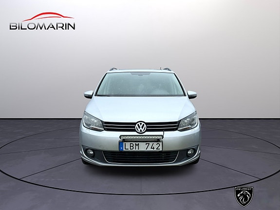 Volkswagen Touran 6 of 16