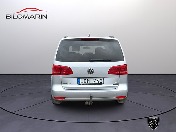 Volkswagen Touran 3 of 16