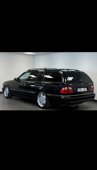 Mercedes-Benz E55 2 of 6