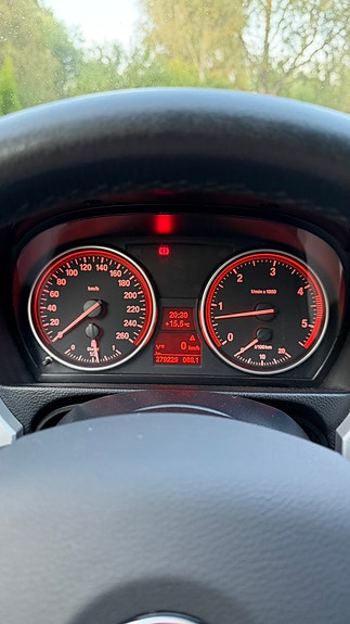 BMW 325d 9 of 10