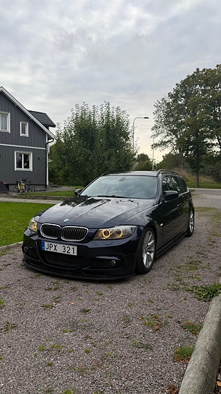 BMW 325d 4 of 10