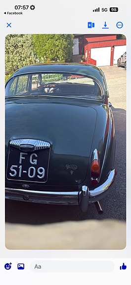 Daimler 250 2 of 4