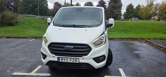 Ford Transit Custom 2 of 9