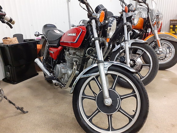 Kawasaki Z 250-C2 2 of 3