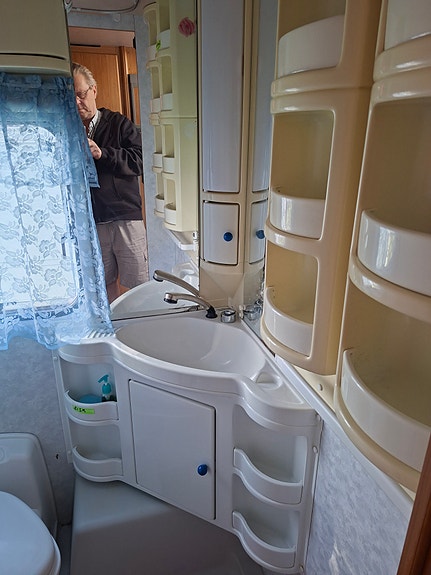 Adria Adria classica 743 up 14 of 27