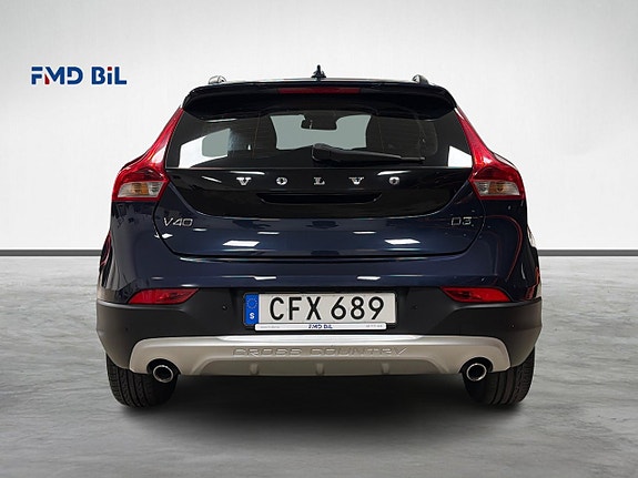Volvo V40 Cross Country 6 of 29
