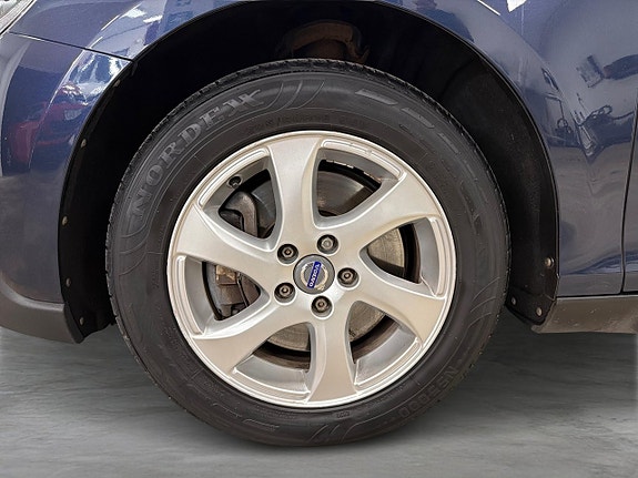 Volvo V40 Cross Country 29 of 29