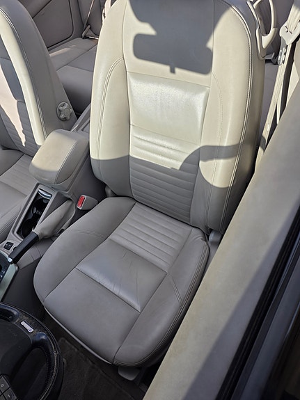 Volvo C70 4 of 6