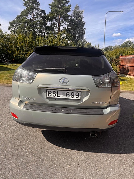 Lexus RX350 4 of 6