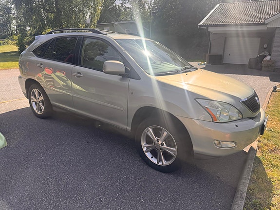 Lexus RX350 3 of 6