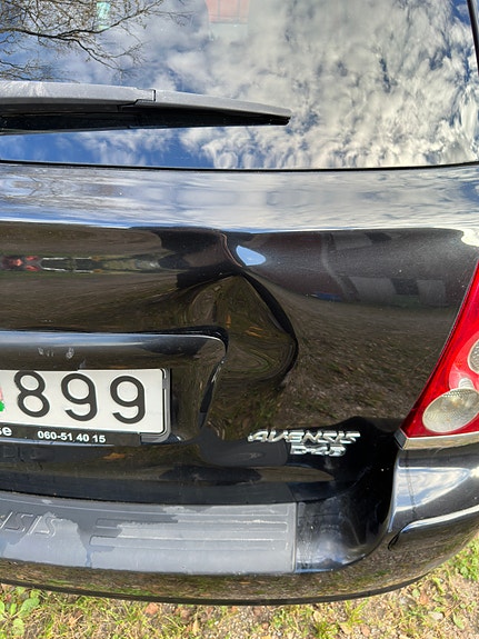 Toyota Avensis 3 of 6