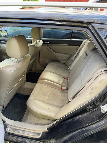 Toyota Avensis 6 of 6