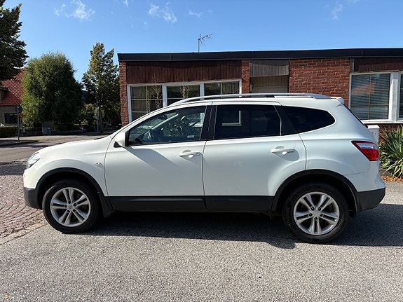 Nissan Qashqai+2 5 of 6