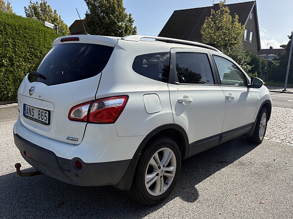 Nissan Qashqai+2 2 of 6
