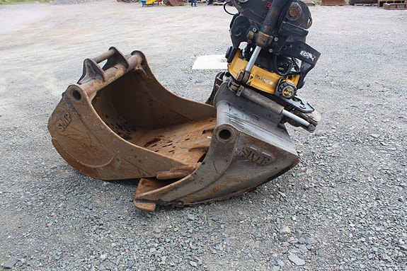Bandgrävare Kobleco SK140 SRLC -7 Rototilt med grip 5 of 12