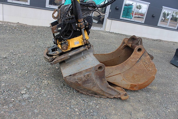Bandgrävare Kobleco SK140 SRLC -7 Rototilt med grip 8 of 12