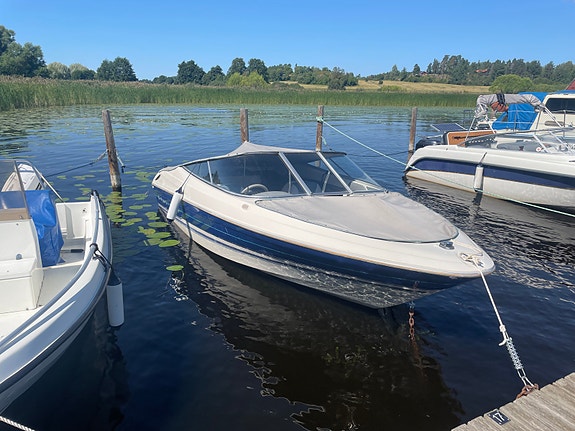 Bowrider Bayliner 1850 2 of 3