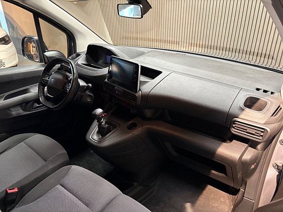 Peugeot Partner 8 of 17