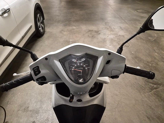 Honda NSC50 Vision 6 of 7
