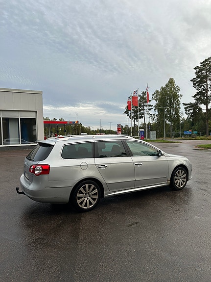 Volkswagen Passat 3 of 7
