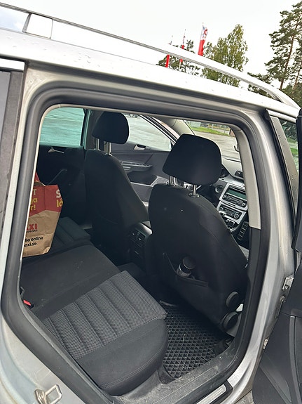 Volkswagen Passat 7 of 7