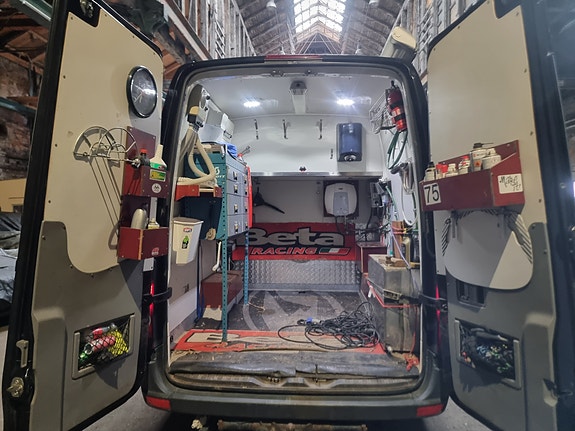 Volkswagen Crafter 2 of 4
