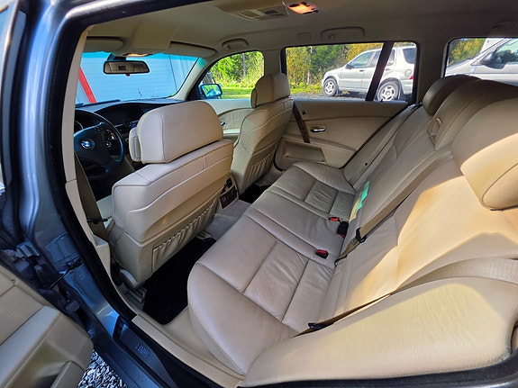 BMW 530xd 13 of 14